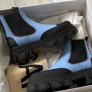 GANNI Light Blue Chelsea Boots Leather - NWT